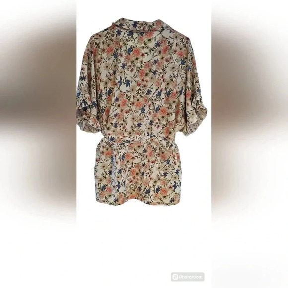 Suzanne Betro XL Women’s Blouse W/ Front Tie​​​​​ - Picture 2 of 4